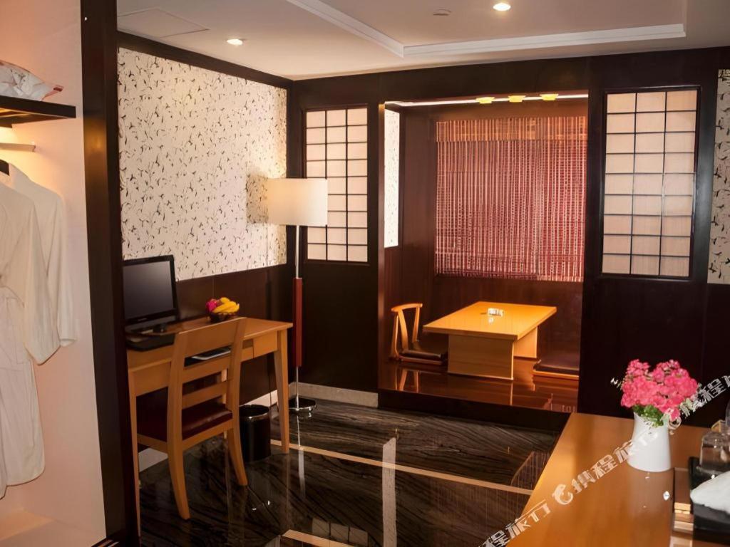 Eurasia International Hotel Dongguan  Exterior foto